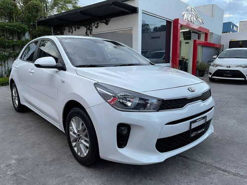 Imagen 1 de 15 de Kia Rio 2020 1.6 Lx Hatchback Mt
