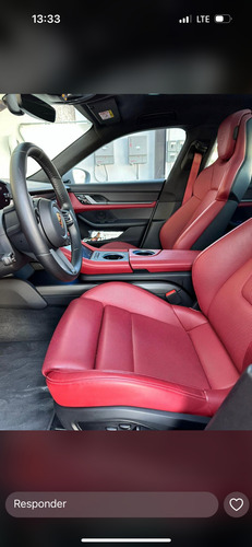 Taycan Turbo S 2021 Color Crayón