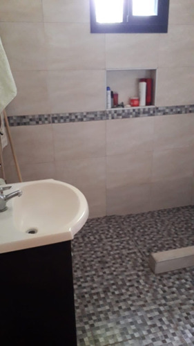 Local Sobre Avenida Con Vivienda Amplia