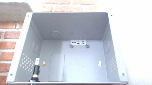 Fuente De Alimentación Ac Altronix (Usado)