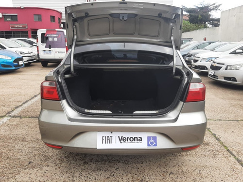 Imagen 8 de 15 de Volkswagen Voyage Trendeline 1.6 Nafta Ab039 Ver