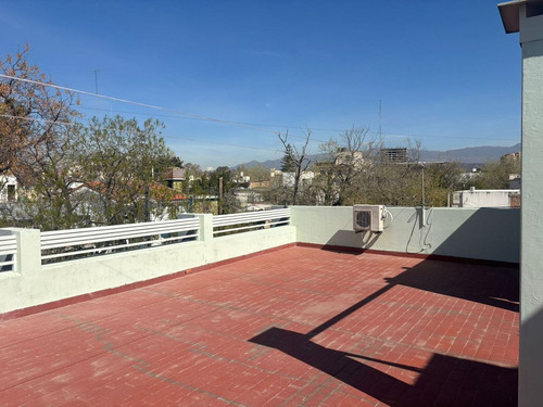 Venta De Departamento En Godoy Cruz 3 Habitaciones