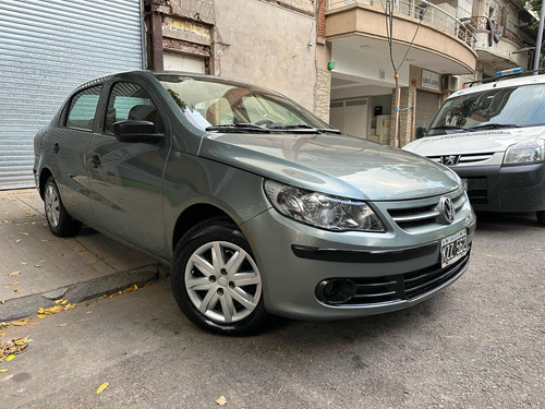 Volkswagen Voyage 1.6 Comfortline 101cv