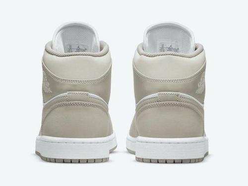 Nike Air Jordan 1 Mid Line Championes De Basket