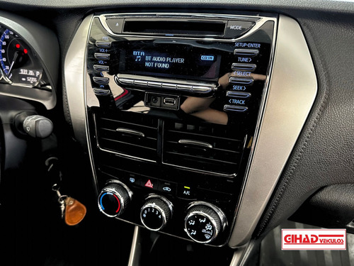 Toyota Yaris 1.3 16V FLEX XL MULTIDRIVE