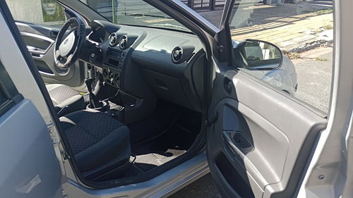 Ford Fiesta 1.6 Ambiente