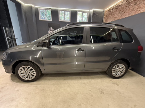 Volkswagen Suran 1.6 Comfortline 101cv