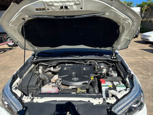 Toyota Hilux 2.8 Tdi Srx Cab. Dupla 4x4 Aut. 4p