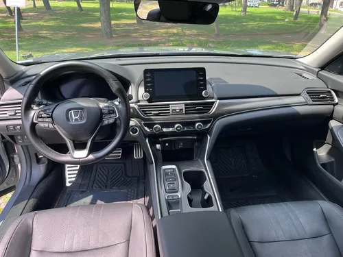 Honda Accord 2.0 Touring At