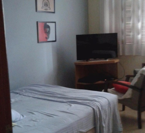 Casa Em Hípica Com 3 Dormitórios - Lu265667