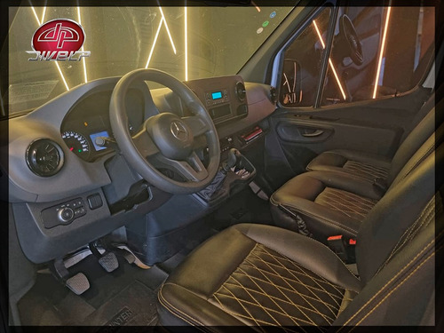 Mercedes-Benz Sprinter Furgão 2.2 Cdi 416 Longo Teto Alto 10,5m3 5p 6 marchas