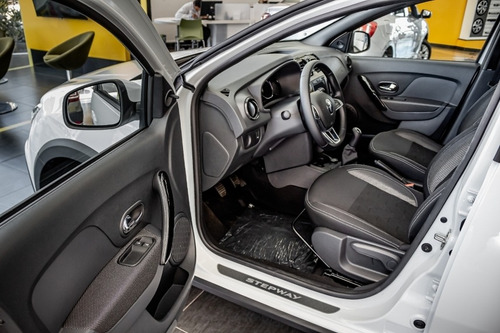 Imagem 10 de 15 de Renault Sandero Stepway Zen 1.6 Manual