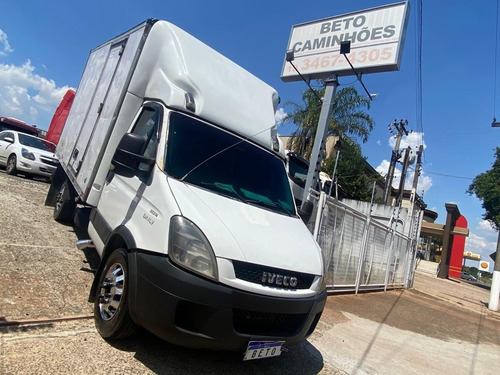 Imagem 1 de 11 de Iveco Daily 35s14