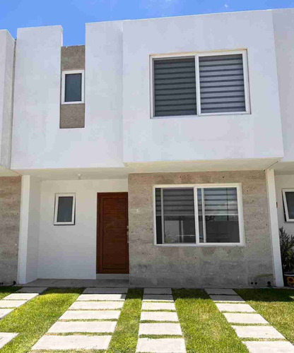 Casa Con Excelente Ubicación Y Conservación Arf
