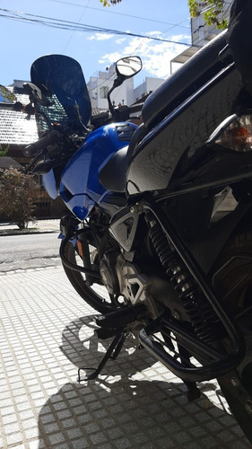 Bajaj Rouser
