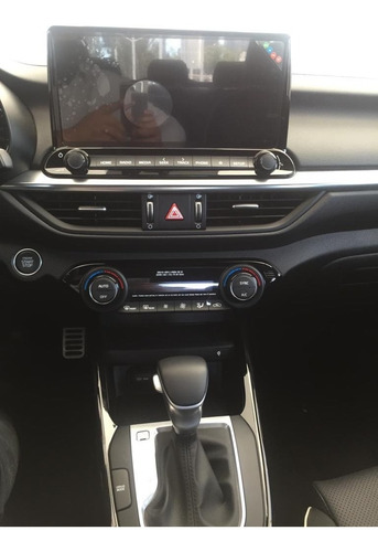 Imagen 10 de 15 de Kia Forte 2.0 Gt Line At