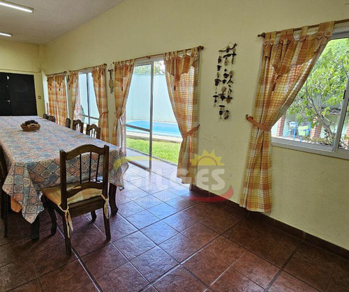 Venta Excelente Chalet 7 Amb. L. Del Mirador Apto Crédito