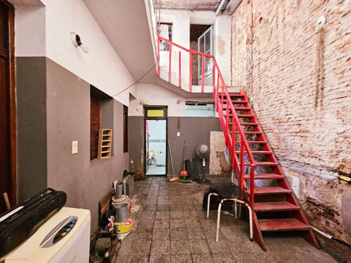 Venta Casa A Refaccionar En Parque Patricios