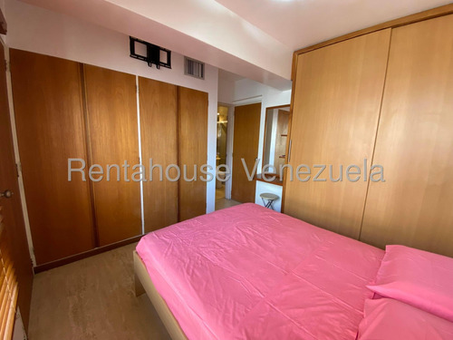 Alquiler De Departamento En El Rosal #25-16925