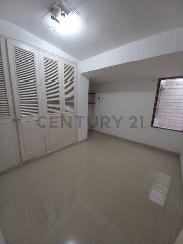 Apartamento En Venta Resid. Ana María El Picacho- San Antonio De Los Altos