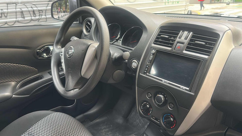 Nissan Versa 1.6 Advance At