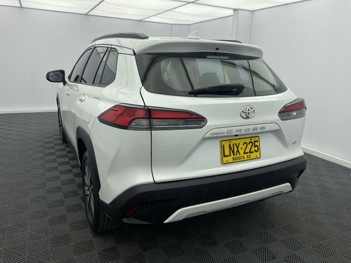 Toyota Corolla Cross 2.0 Xei camioneta no híbrida