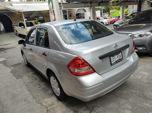 Imagen 5 de 15 de Nissan Tiida 1.8 Sense Sedan Std 6 Vel Ac 2011