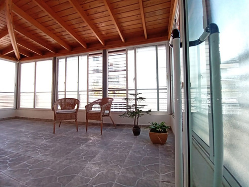 En Mirador Sur, Vendo Apartamento En 2do Nivel Con Terraza T