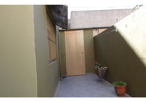 Venta Ph 2 Amb Con Patio. Av Castañares 4700. Villa Lugano. Caba.