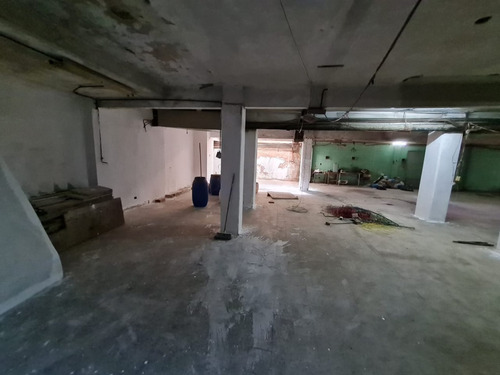 ¡gran Oportunidad! Galpón De 786 M² + Oficinas + Terraza Ideal Depósito, Taller O Cocheras