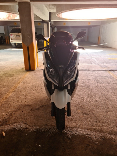 Imagen 5 de 6 de Kymco 300cc Xct