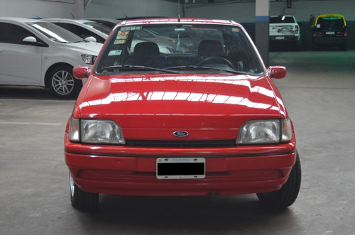 Imagen 8 de 14 de Ford Fiesta 1.8d Clx 1996 De Colección