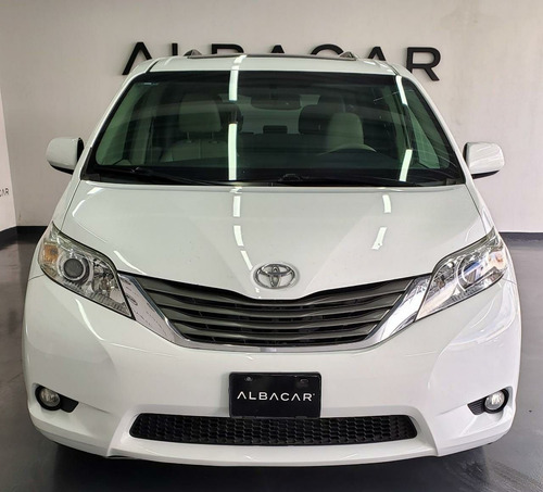 Imagen 5 de 15 de Toyota Sienna 2013 3.5 Xle Piel At