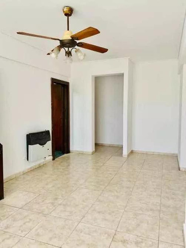 Departamento En Venta - 3 Dormitorios 1 Baño - 69mts2 - Lanús