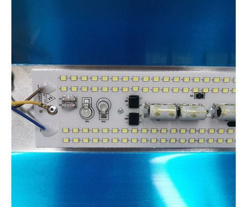 Imagen 4 de 4 de Lampara Reflector Led 200w De Tungsteno Ip-65 / 85-265v