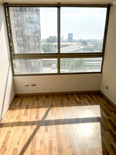 Edificio Moderno, Metro Hospitales, 1 Dormitorio,