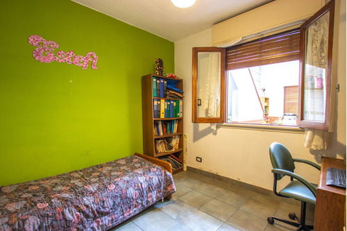 Imagen 24 de 30 de Venta Casa Lote Propio 7 Ambientes En Pompeya