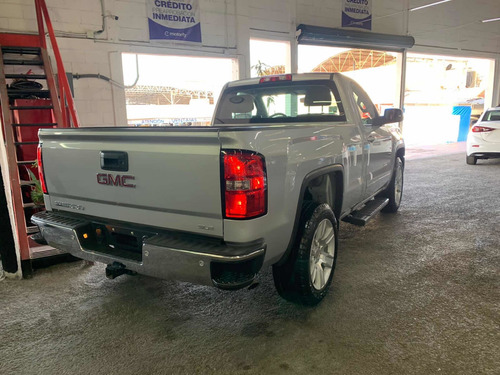Imagen 3 de 14 de Gmc Sierra 5.4 Cab Reg At 4x4 2018