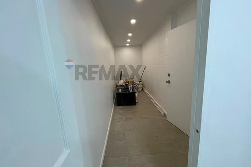 Arriendo De Local Comercial, Vitacura.