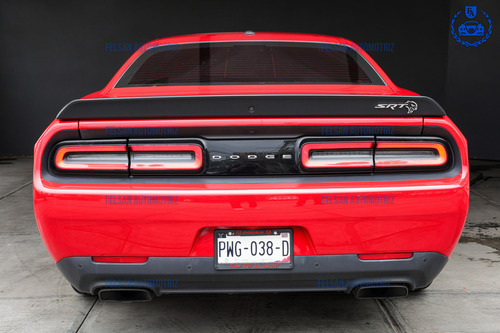 Dodge Challenger 6.2 Srt Hellc At