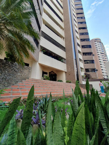 Lorena Inojosa Vende Apartemento En Valles De Camoruco.