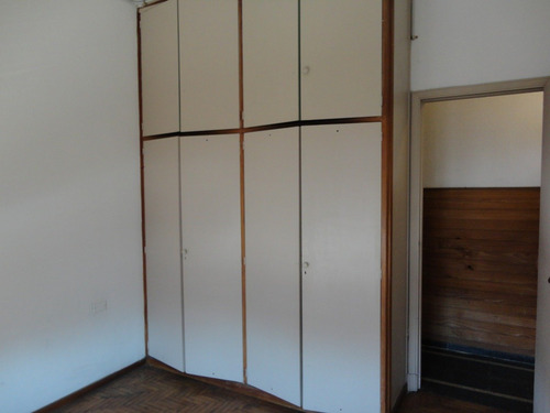 Ph De 4 Ambientes Con Patio Y Terraza En Venta