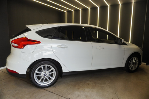 Ford Focus 1.6 S 5p 2016