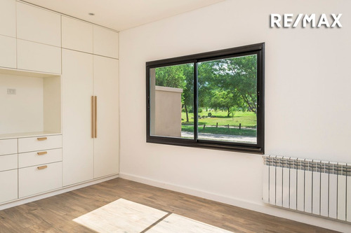 Casa 3 Dormitorios Venta La Reserva A Estrenar