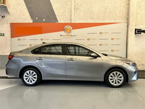 Kia Forte 2.0 L At