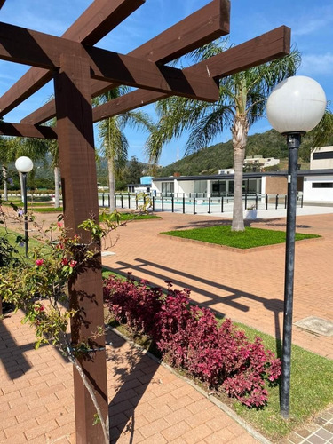 Imagem 10 de 29 de Oportunidade Para Construir A Sua Casa Em Florianópolis/sc - Te0004