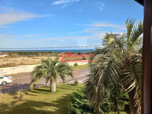 Venta De Casa De 4 Dormitorios En Punta Del Este