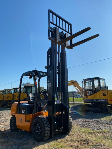 Imagen 8 de 15 de Autoelevador 2500kg - 2.5 Toneladas - Sinomach Cpcd25
