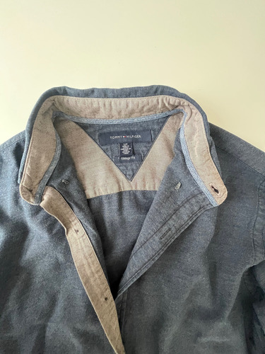 Camisa Tommy Hilfiger Jean 0,75 X 0,50 (axila A Axila) (Usado)