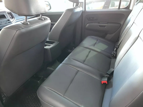Imagen 4 de 25 de Volkswagen Amarok Trendline 4x2 Mt 2.0 Tdi 180 Cv 2022 0km 2